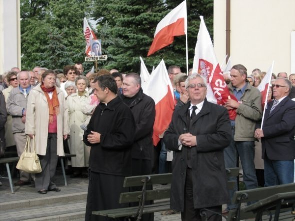 Marsz w obronie TV Trwam i wolnych mediów [3.VI.2012] - zdjęcie #29 - eOstroleka.pl