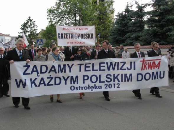 Marsz w obronie TV Trwam i wolnych mediów [3.VI.2012] - zdjęcie #34 - eOstroleka.pl