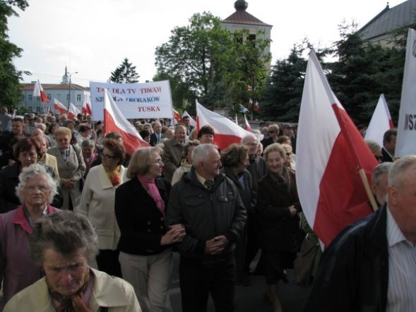 Marsz w obronie TV Trwam i wolnych mediów [3.VI.2012] - zdjęcie #56 - eOstroleka.pl