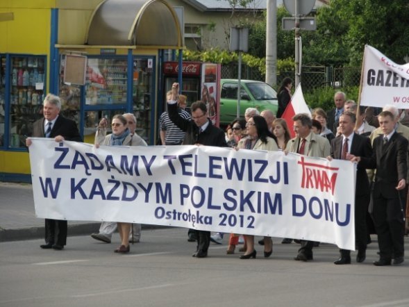Marsz w obronie TV Trwam i wolnych mediów [3.VI.2012] - zdjęcie #51 - eOstroleka.pl