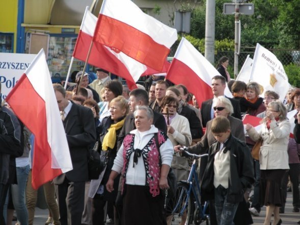 Marsz w obronie TV Trwam i wolnych mediów [3.VI.2012] - zdjęcie #44 - eOstroleka.pl