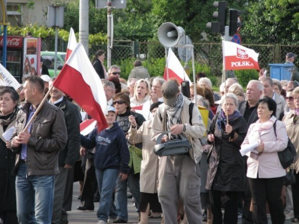 Marsz w obronie TV Trwam i wolnych mediów [3.VI.2012] - zdjęcie #55 - eOstroleka.pl