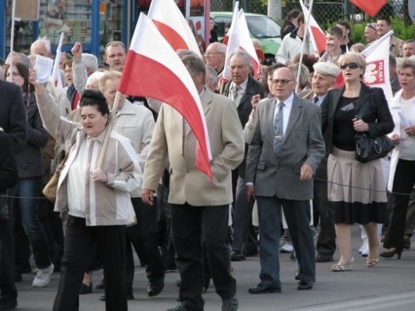 Marsz w obronie TV Trwam i wolnych mediów [3.VI.2012] - zdjęcie #60 - eOstroleka.pl