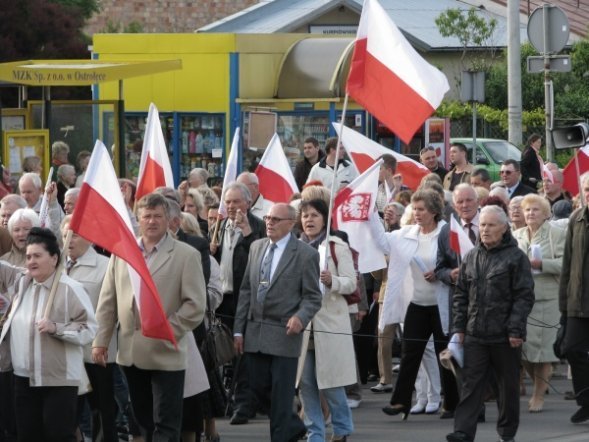 Marsz w obronie TV Trwam i wolnych mediów [3.VI.2012] - zdjęcie #36 - eOstroleka.pl
