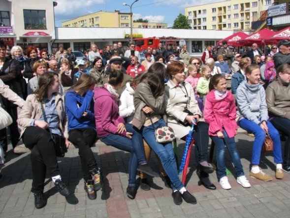 Festyn osiedla Dzieci Polskich [3.VI.2012] - zdjęcie #9 - eOstroleka.pl