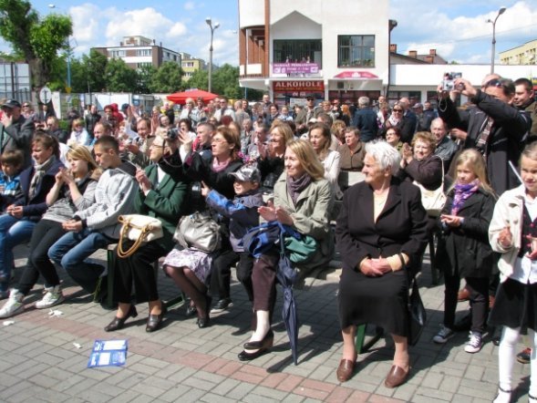 Festyn osiedla Dzieci Polskich [3.VI.2012] - zdjęcie #12 - eOstroleka.pl