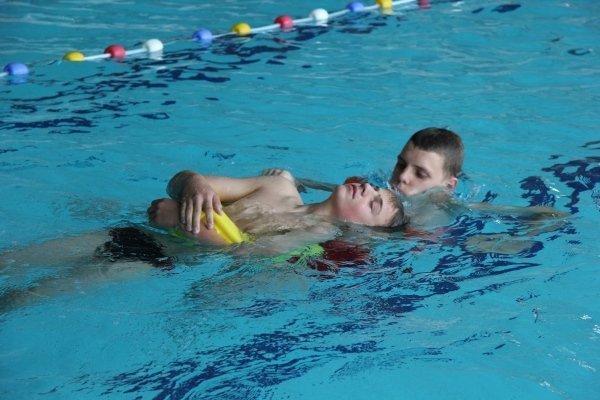 Bezpieczne pływanie w ostrołęckim aquaparku [6.VI.2012] - zdjęcie #15 - eOstroleka.pl