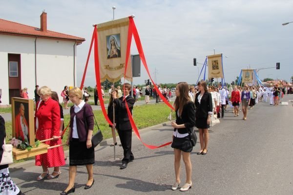Procesja Bożego Ciała w Ostrołęce [7.VI.2012] - zdjęcie #8 - eOstroleka.pl