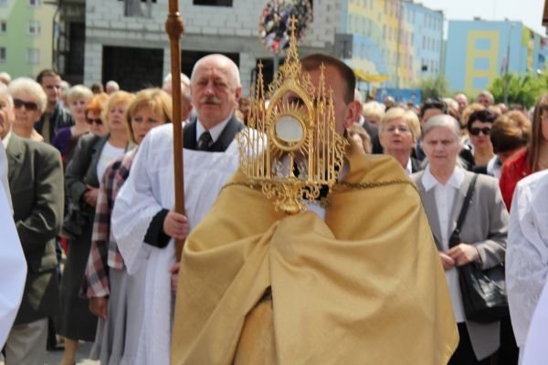 Procesja Bożego Ciała w Ostrołęce [7.VI.2012] - zdjęcie #44 - eOstroleka.pl