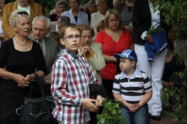 Procesja Bożego Ciała w Ostrołęce [7.VI.2012] - zdjęcie #21 - eOstroleka.pl