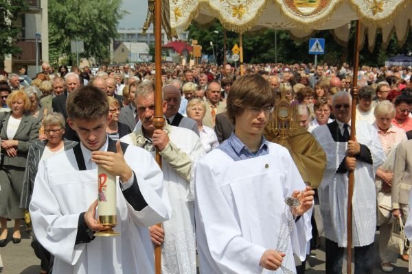 Procesja Bożego Ciała w Ostrołęce [7.VI.2012] - zdjęcie #14 - eOstroleka.pl
