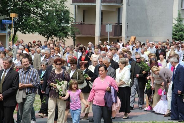 Procesja Bożego Ciała w Ostrołęce [7.VI.2012] - zdjęcie #13 - eOstroleka.pl