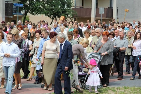 Procesja Bożego Ciała w Ostrołęce [7.VI.2012] - zdjęcie #11 - eOstroleka.pl