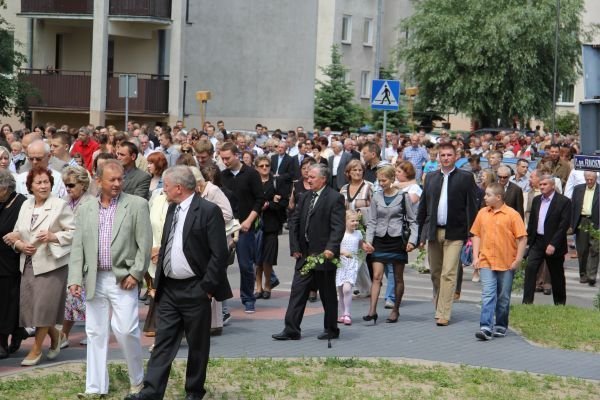 Procesja Bożego Ciała w Ostrołęce [7.VI.2012] - zdjęcie #1 - eOstroleka.pl
