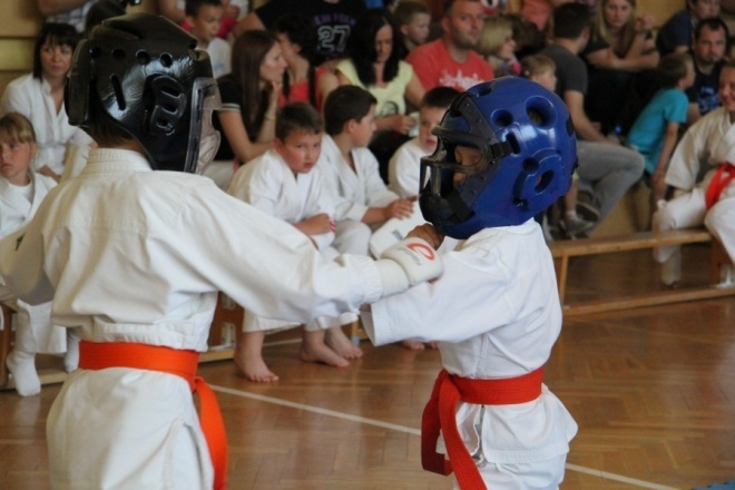 SP 6: Turniej Karate Kyokushin z okazji dnia dziecka [10.VI.2012] - zdjęcie #20 - eOstroleka.pl