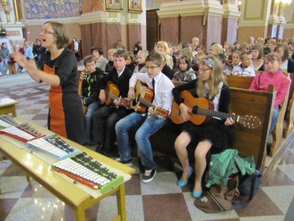 Kadzidło: IX rocznica nadania imienia Zespołówi Placówek Oświatowych [11.VI.2012] - zdjęcie #3 - eOstroleka.pl