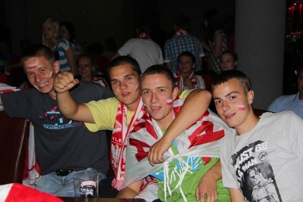 Mecz Polska - Rosja: Tak kibicowali ostrołęczanie [12.VI.2012] - zdjęcie #25 - eOstroleka.pl
