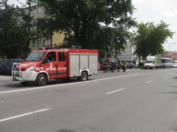 Kolizja na ul. 11 Listopada [14.06.2012] - zdjęcie #8 - eOstroleka.pl