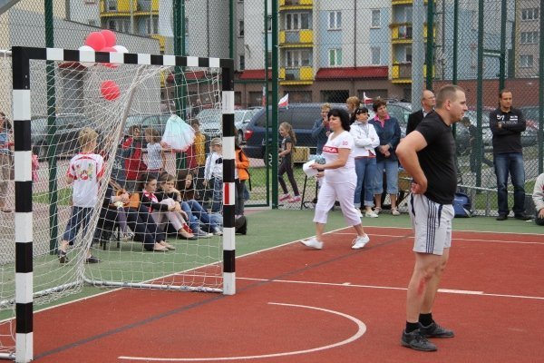 Przedszkolaki bawiły się na mini Euro 2012 [15.VI.2012] - zdjęcie #3 - eOstroleka.pl
