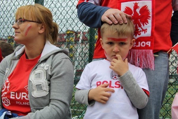 Przedszkolaki bawiły się na mini Euro 2012 [15.VI.2012] - zdjęcie #17 - eOstroleka.pl