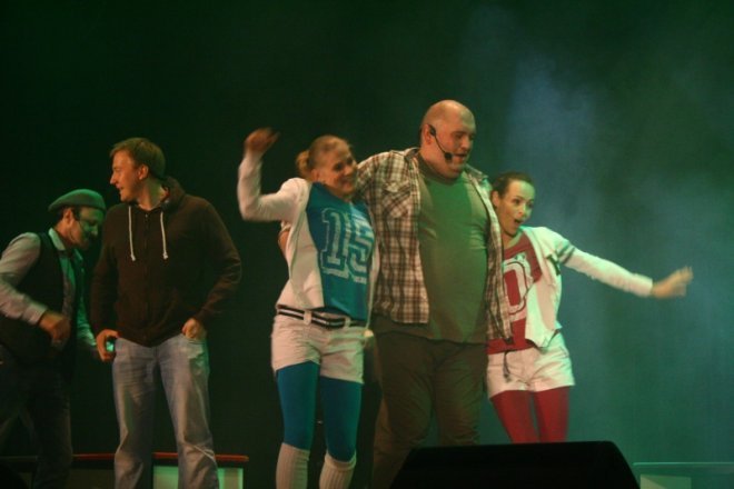 Nastroje we dwoje: Znani polscy aktorzy w spektaklu Ławka Rezerwowych [16.VI.2012] - zdjęcie #13 - eOstroleka.pl