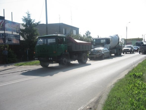 Wypadek na ulicy Kolejowej [18 VI 2012] - zdjęcie #2 - eOstroleka.pl