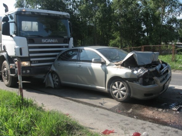 Wypadek na ulicy Kolejowej [18 VI 2012] - zdjęcie #6 - eOstroleka.pl