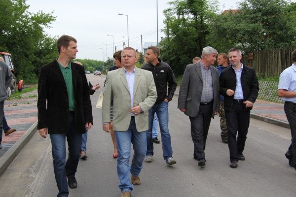 Ulica Łęczysk oficjalnie odebrana [21 VI 2012] - zdjęcie #18 - eOstroleka.pl