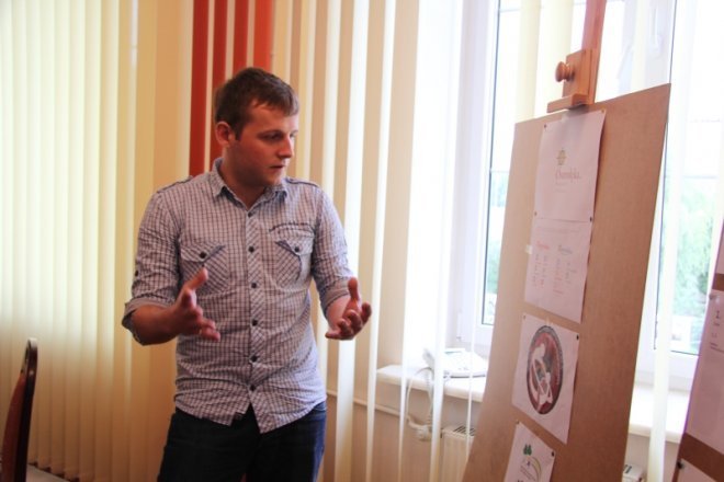 Autorzy logotypów zostali nagrodzeni [22.VI.2012] - zdjęcie #2 - eOstroleka.pl