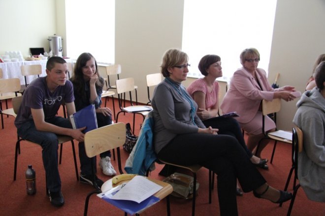 Kilkadziesiąt osób wzięło udział w seminarium Wolontariat w Ostrołęce [22.VI.2012] - zdjęcie #14 - eOstroleka.pl