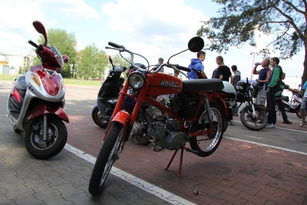 Fani motoroweów spotkali sie w Ostrołęce [24.VI.2012] - zdjęcie #19 - eOstroleka.pl