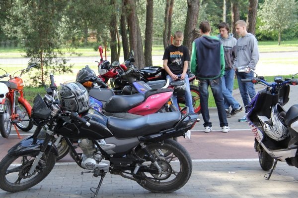 Fani motoroweów spotkali sie w Ostrołęce [24.VI.2012] - zdjęcie #8 - eOstroleka.pl