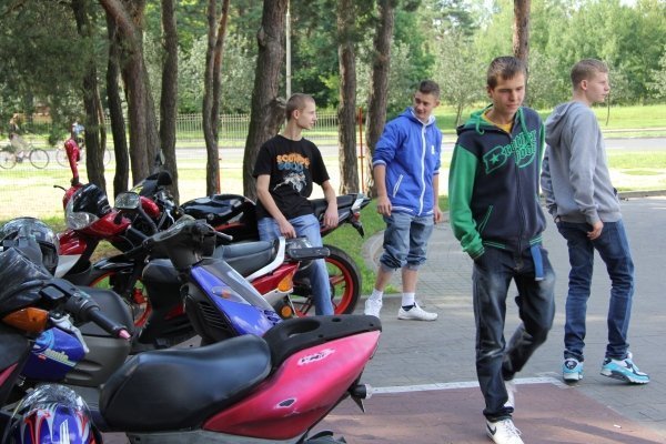 Fani motoroweów spotkali sie w Ostrołęce [24.VI.2012] - zdjęcie #3 - eOstroleka.pl
