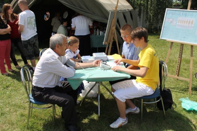 Festyn parafialny w Łęgu Przedmiejskim [24.06.2012] - zdjęcie #23 - eOstroleka.pl