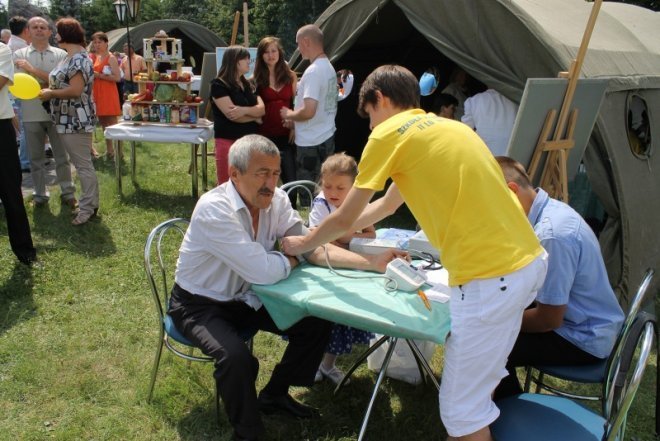 Festyn parafialny w Łęgu Przedmiejskim [24.06.2012] - zdjęcie #22 - eOstroleka.pl