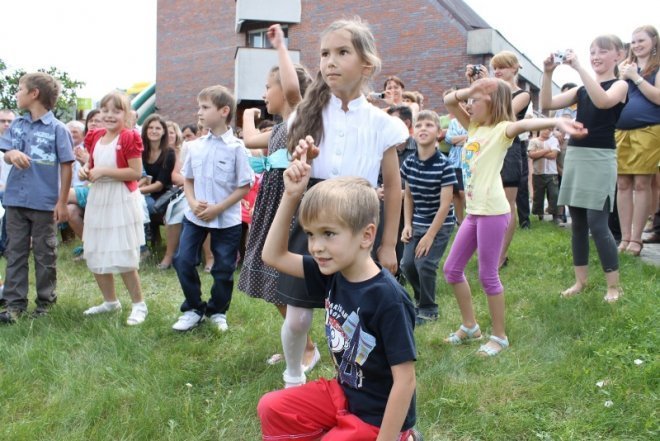Festyn parafialny w Łęgu Przedmiejskim [24.06.2012] - zdjęcie #68 - eOstroleka.pl
