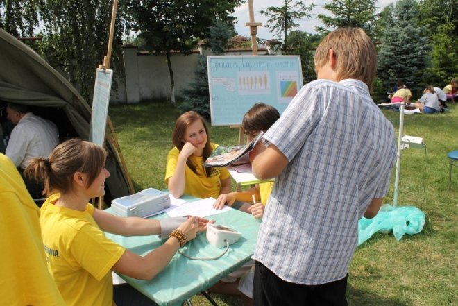 Festyn parafialny w Łęgu Przedmiejskim [24.06.2012] - zdjęcie #1 - eOstroleka.pl