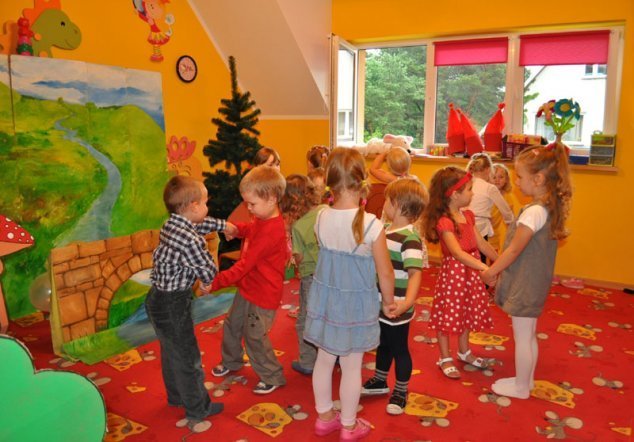 „W Zaczarowanym Lesie”: Dzień rodzinny w Punkcie Przedszkolnym Kangurek [26.VI.2012] - zdjęcie #25 - eOstroleka.pl