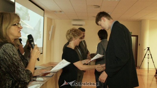 Certyfikaty Młodzieżowej Akademii Umiejętności [26.06.2012] - zdjęcie #17 - eOstroleka.pl