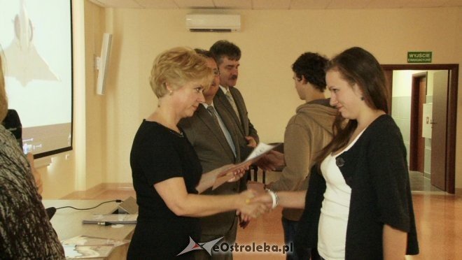 Certyfikaty Młodzieżowej Akademii Umiejętności [26.06.2012] - zdjęcie #33 - eOstroleka.pl
