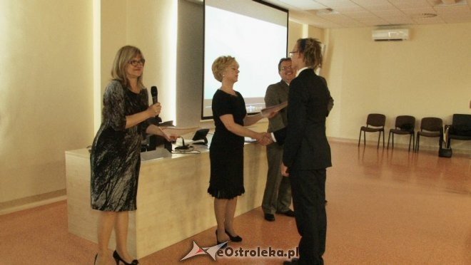 Certyfikaty Młodzieżowej Akademii Umiejętności [26.06.2012] - zdjęcie #6 - eOstroleka.pl