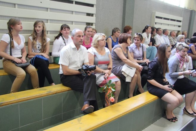 Trzecioklaliści opuścili Gimnazjum nr 5 [29.VI.2012] - zdjęcie #31 - eOstroleka.pl