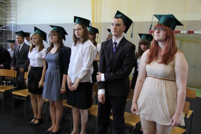 Trzecioklaliści opuścili Gimnazjum nr 5 [29.VI.2012] - zdjęcie #27 - eOstroleka.pl