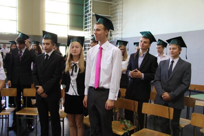 Trzecioklaliści opuścili Gimnazjum nr 5 [29.VI.2012] - zdjęcie #26 - eOstroleka.pl