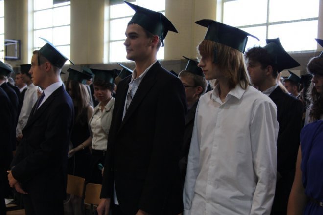 Trzecioklaliści opuścili Gimnazjum nr 5 [29.VI.2012] - zdjęcie #23 - eOstroleka.pl