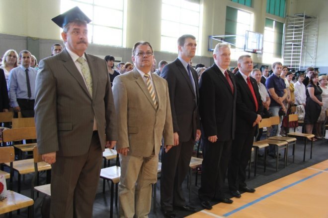 Trzecioklaliści opuścili Gimnazjum nr 5 [29.VI.2012] - zdjęcie #17 - eOstroleka.pl