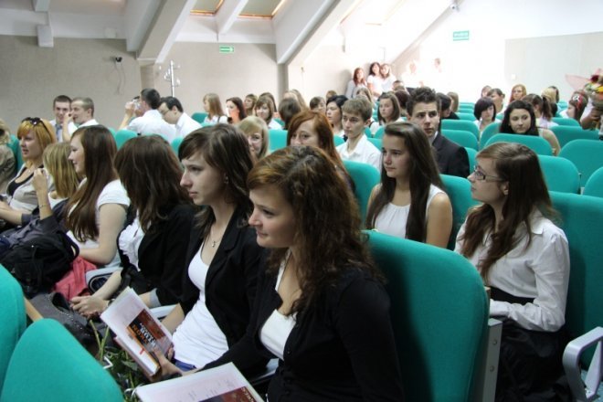 Zakończenie roku szkolnego w ostrołęckich szkołach [29 VI 2012] - zdjęcie #49 - eOstroleka.pl