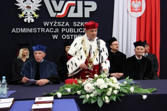 Studenci WSAP otrzymali dyplomy [29.VI.2012] - zdjęcie #17 - eOstroleka.pl
