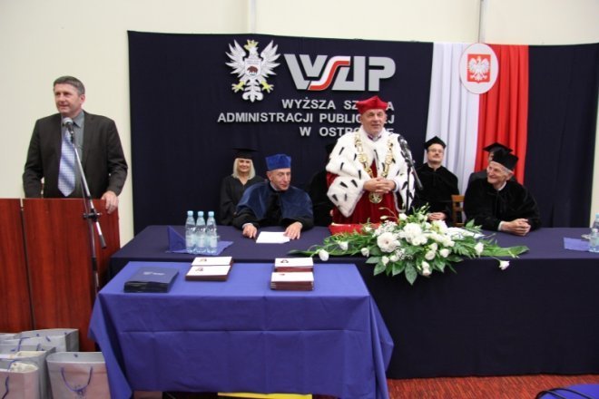 Studenci WSAP otrzymali dyplomy [29.VI.2012] - zdjęcie #32 - eOstroleka.pl