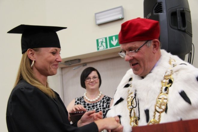 Studenci WSAP otrzymali dyplomy [29.VI.2012] - zdjęcie #50 - eOstroleka.pl
